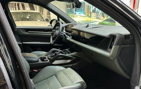 Porsche Cayenne III, 2023 год, 17 500 000 рублей, 10 фотография