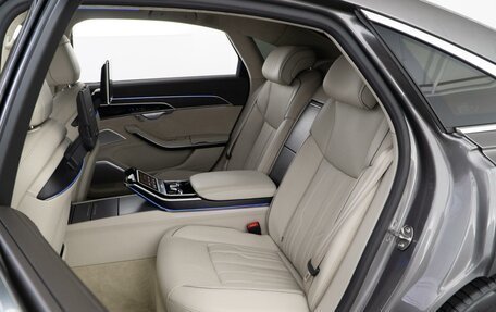 Audi A8, 2019 год, 6 900 000 рублей, 14 фотография