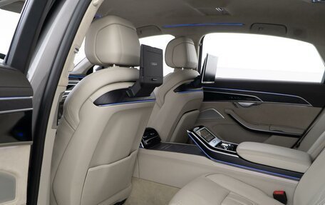 Audi A8, 2019 год, 6 900 000 рублей, 16 фотография