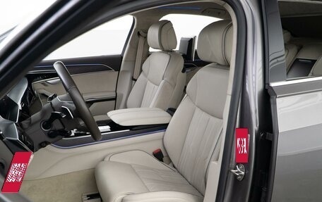Audi A8, 2019 год, 6 900 000 рублей, 15 фотография