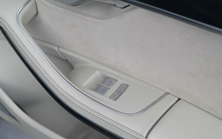Audi A8, 2019 год, 6 900 000 рублей, 34 фотография
