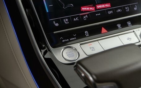 Audi A8, 2019 год, 6 900 000 рублей, 38 фотография