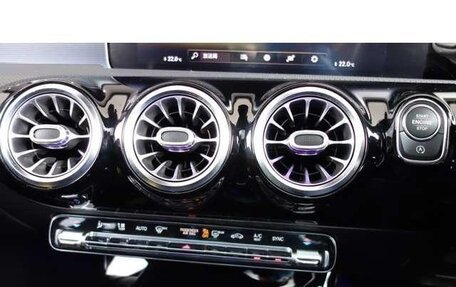 Mercedes-Benz A-Класс, 2022 год, 1 690 000 рублей, 26 фотография