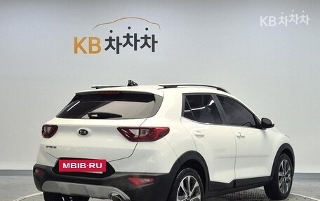 KIA Stonic, 2019 год, 1 334 000 рублей, 4 фотография