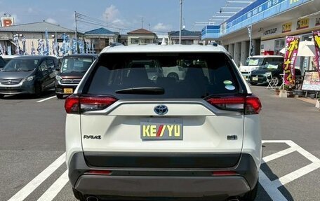 Toyota RAV4, 2022 год, 2 400 888 рублей, 6 фотография