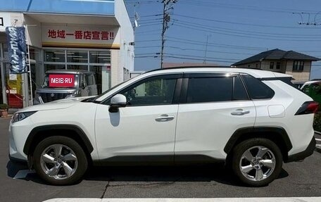 Toyota RAV4, 2022 год, 2 400 888 рублей, 4 фотография
