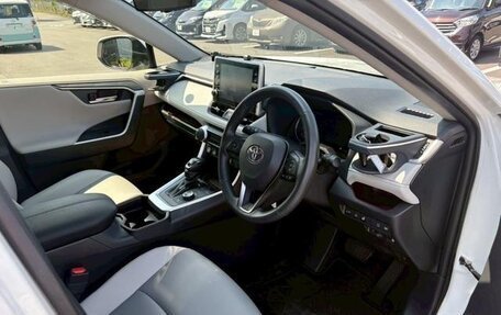 Toyota RAV4, 2022 год, 2 400 888 рублей, 15 фотография