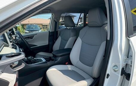 Toyota RAV4, 2022 год, 2 400 888 рублей, 19 фотография