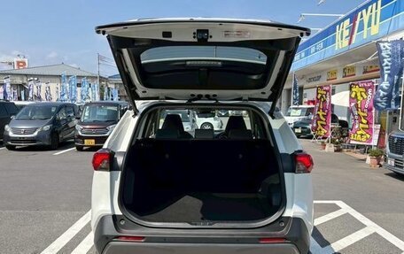 Toyota RAV4, 2022 год, 2 400 888 рублей, 11 фотография