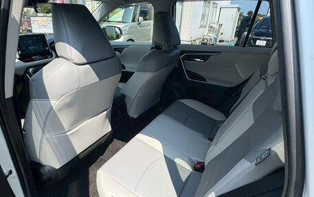 Toyota RAV4, 2022 год, 2 400 888 рублей, 20 фотография