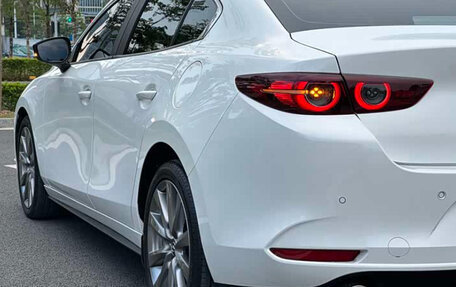 Mazda 3, 2023 год, 1 560 000 рублей, 15 фотография