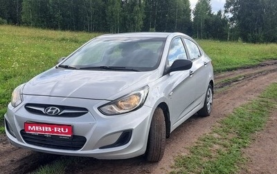 Hyundai Solaris II рестайлинг, 2012 год, 975 000 рублей, 1 фотография