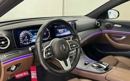 Mercedes-Benz E-Класс, 2019 год, 3 100 000 рублей, 12 фотография