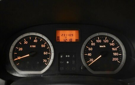 Renault Logan I, 2005 год, 200 000 рублей, 6 фотография