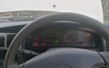 Toyota Hilux Surf III рестайлинг, 1998 год, 950 000 рублей, 10 фотография