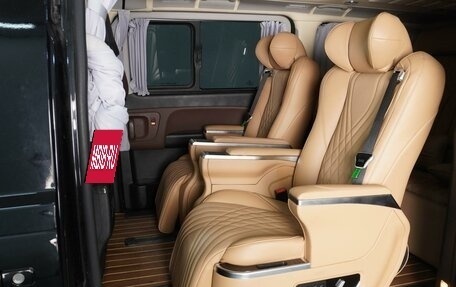 Hyundai Grand Starex Grand Starex I рестайлинг 2, 2018 год, 4 240 000 рублей, 10 фотография