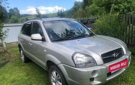 Hyundai Tucson III, 2008 год, 1 190 000 рублей, 2 фотография