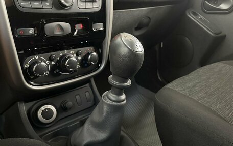 Renault Duster I рестайлинг, 2014 год, 1 090 000 рублей, 16 фотография