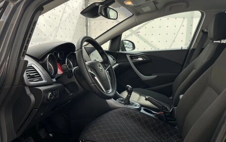 Opel Astra J, 2013 год, 750 000 рублей, 11 фотография