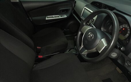 Toyota Vitz, 2016 год, 850 000 рублей, 10 фотография