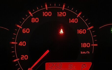 Toyota Vitz, 2016 год, 850 000 рублей, 13 фотография