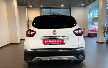 Renault Kaptur I рестайлинг, 2017 год, 1 610 000 рублей, 4 фотография