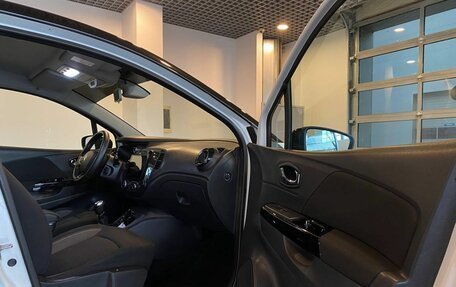 Renault Kaptur I рестайлинг, 2017 год, 1 610 000 рублей, 26 фотография