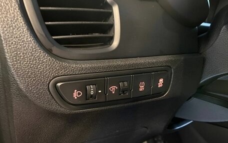 KIA Rio IV, 2019 год, 1 699 000 рублей, 32 фотография