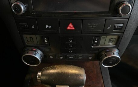 Volkswagen Touareg III, 2007 год, 1 295 000 рублей, 15 фотография