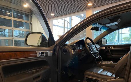 Volkswagen Touareg III, 2007 год, 1 295 000 рублей, 20 фотография