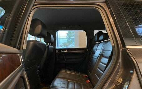 Volkswagen Touareg III, 2007 год, 1 295 000 рублей, 24 фотография