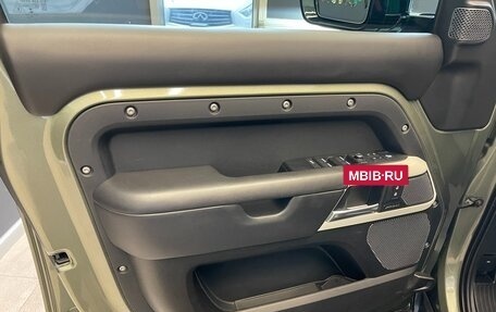 Land Rover Defender II, 2020 год, 5 300 000 рублей, 14 фотография