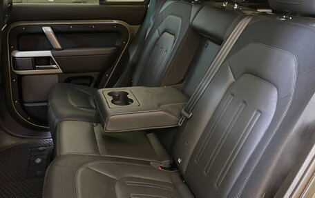 Land Rover Defender II, 2020 год, 5 300 000 рублей, 25 фотография