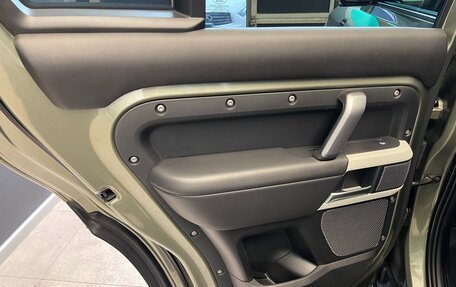 Land Rover Defender II, 2020 год, 5 300 000 рублей, 24 фотография