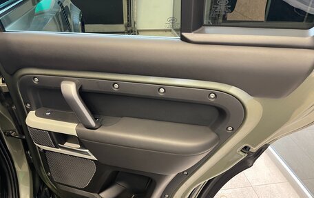 Land Rover Defender II, 2020 год, 5 300 000 рублей, 22 фотография