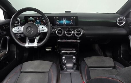 Mercedes-Benz A-Класс AMG, 2021 год, 2 850 006 рублей, 7 фотография