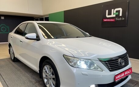 Toyota Camry, 2014 год, 1 850 000 рублей, 1 фотография