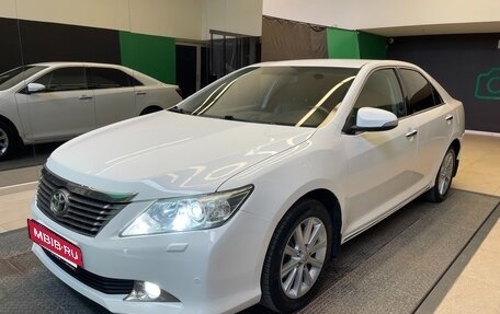 Toyota Camry, 2014 год, 1 850 000 рублей, 3 фотография