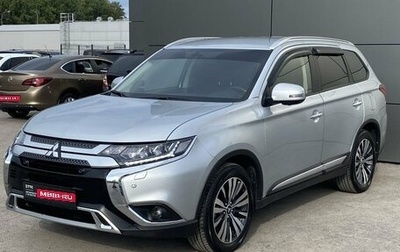 Mitsubishi Outlander III рестайлинг 3, 2021 год, 3 675 000 рублей, 1 фотография