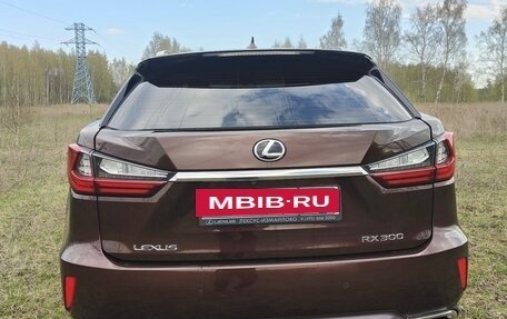 Lexus RX IV рестайлинг, 2019 год, 4 200 000 рублей, 4 фотография