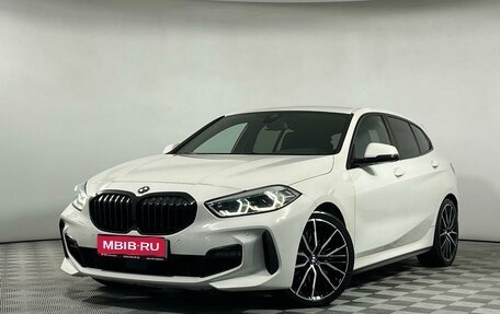 BMW 1 серия, 2019 год, 2 849 000 рублей, 1 фотография