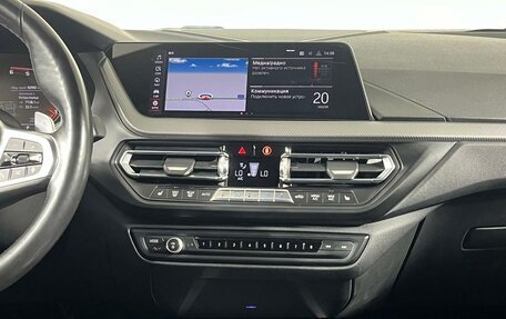 BMW 1 серия, 2019 год, 2 849 000 рублей, 23 фотография