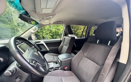 Toyota Land Cruiser Prado 150 рестайлинг 2, 2021 год, 5 700 000 рублей, 10 фотография