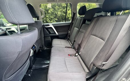 Toyota Land Cruiser Prado 150 рестайлинг 2, 2021 год, 5 700 000 рублей, 14 фотография