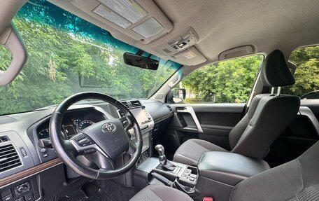 Toyota Land Cruiser Prado 150 рестайлинг 2, 2021 год, 5 700 000 рублей, 11 фотография