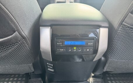 Toyota Land Cruiser Prado 150 рестайлинг 2, 2021 год, 5 700 000 рублей, 20 фотография
