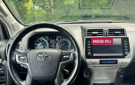 Toyota Land Cruiser Prado 150 рестайлинг 2, 2021 год, 5 700 000 рублей, 16 фотография