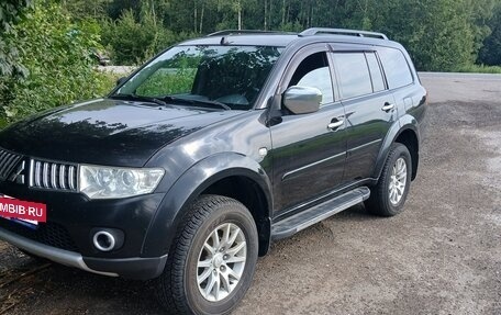Mitsubishi Pajero Sport II рестайлинг, 2013 год, 1 350 000 рублей, 2 фотография