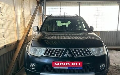 Mitsubishi Pajero Sport II рестайлинг, 2013 год, 1 350 000 рублей, 7 фотография