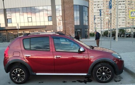 Renault Sandero I, 2012 год, 780 000 рублей, 2 фотография